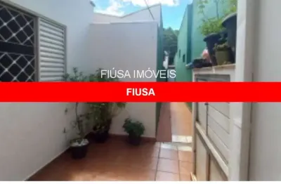 Casa com 1 quarto à venda na rua albert einstein, 1, vila tibério, ribeirão preto por r$ 140.000