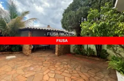 Casa com 4 quartos à venda na r, 1, ribeirânia, ribeirão preto por r$ 990.000