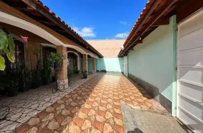 Casa com 5 quartos à venda no Jardim Britânia, Caraguatatuba 