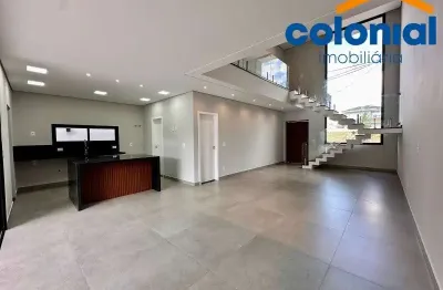 Sobrado com 03 suítes, área gourmet e piscina no reserva ermida.