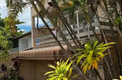 Locação em ótima localização com 04 quartos e 06 vagas de garagem no jardim brasil.