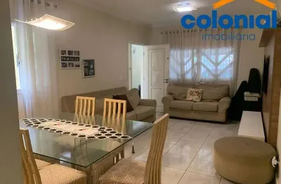 Sobrado com 03 suítes pronta para morar, em ótima localicação.