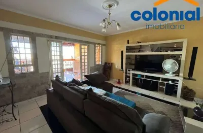 Linda casa à venda em várzea paulista-sp, jardim itália: 2 quartos, 1 suíte, 2 salas, 1 banheiro, 3 vagas, 234,88 m².