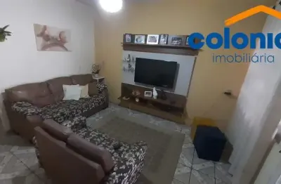 Casa 3 quartos mais porão mais edícula excelente para renda