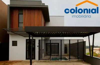 Sobrado com 3 quartos, sendo 1 suíte com closet, piscina e churrasqueira, condomínio com lazer e segurança