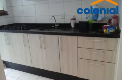 Apartamento 2 quartos, sala com sacada, piscina e segurança