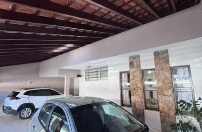 Casa à venda em várzea paulista-sp: 4 quartos, 3 banheiros, 4 vagas de garagem no jardim maria de fátima - 234,82 m² de área.