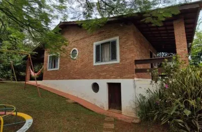 Linda chácara com casa com 2 quartos, piscina, churrasqueira na estância são luiz em jarinu