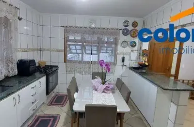 Chácara a venda com 3 dormitórios sendo 1 suíte, 5 vagas área gourmet, com terreno de 1018m².loteamento vivenda, jundiaí.