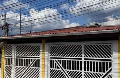 Casa com 3 quartos e mais 2 casas no terreno, com 2 vagas de garagem coberta na agapeama em jundiaí