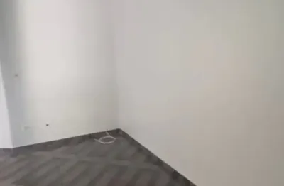 Excelenta Apartamento de dois quartos sobre-loja no Jardim América