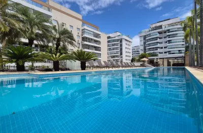 Amplo apartamento de 3 quartos com suíte e armários planejados