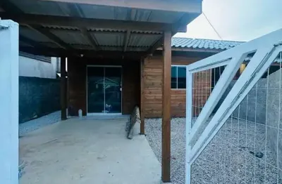 Casa com 2 quartos à venda na izaias domingos borges, 436, campestre, imbituba por r$ 210.000