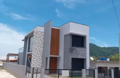 Casa com 3 quartos à venda na rua osório pio do nascimento, 01, siriú, garopaba por r$ 1.850.000