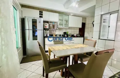 Casa com 4 quartos à venda na rua moura, 988, barreiros, são josé por r$ 1.400.000