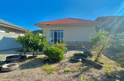 Casa com 2 quartos à venda na rua orcí jovêncio inácio, 198, forquilhas, são josé por r$ 640.000