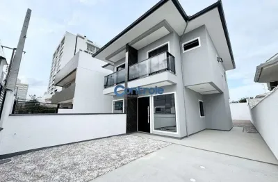 Casa com 3 quartos à venda na rua ferrara, 145, pagani, palhoça por r$ 929.900