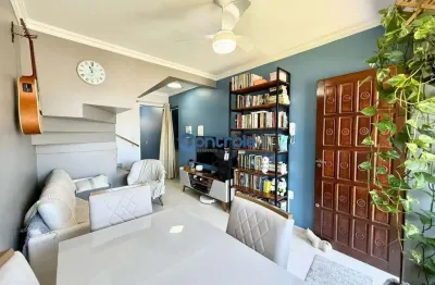 Casa em condomínio fechado com 2 quartos à venda na Rua Maria Elizabete Marques de Mattos, 227, Areias, São José por R$ 350.000