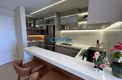 Apartamento com 2 quartos à venda na Avenida Osvaldo José do Amaral, 1001, Bela Vista, São José por R$ 750.000