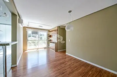 Ótimo apartamento com 3 dormitórios com suíte e semimobiliado.
