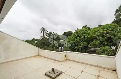 Casa em condomínio com 3 dormitórios, 133,50 m² e 2 vagas.
