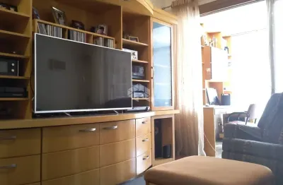Apartamento de 3 dormitórios, suíte e vaga no menino deus proximo a orla