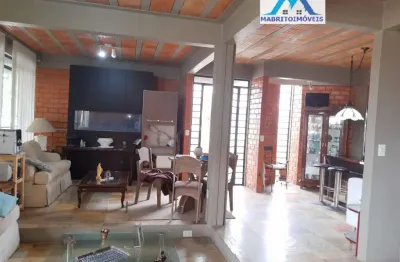 Casa de 3 dormitorios e 3 pavimentos  na  trindade em florianópolis - sc.