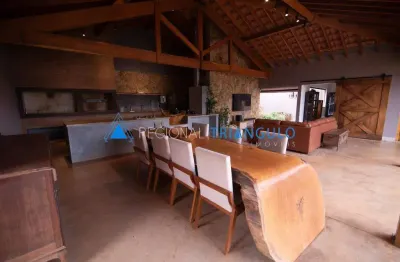 Casa com 4 quartos à venda no Residencial Mário de Almeida Franco, Uberaba 