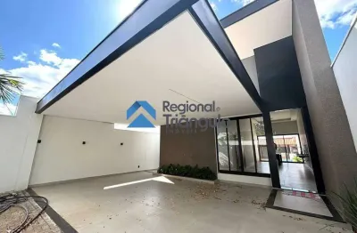 Casa moderna e sofisticada com área de lazer completa e acabamento impecável