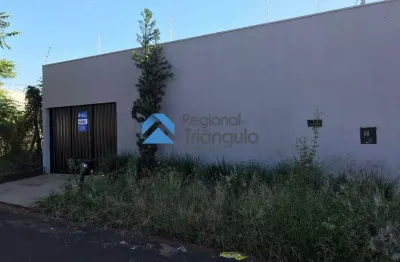 Casa com 2 quartos para alugar no Jardim Maracanã, Uberaba 