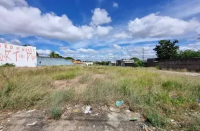 Terreno à venda na Avenida Itavuvu, Jardim Santa Cecília, Sorocaba