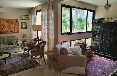 Sobrado 03 dormitórios com 303m² construção no jardim recreio