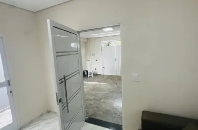 Casa Novíssima  com área Gourmet e Piscina  nos -  Campos Eliseos