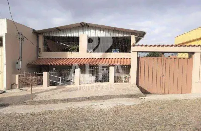 Casa acolhedora com 3 dormitórios, um suíte, varanda, quintal e terraço no bairro são pedro em barbacena mg