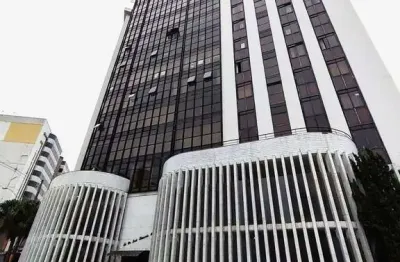 Viva com elegância e conforto: apartamento de 4 quartos no coração da cidade!