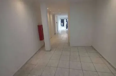 Ponto comercial para alugar na Rua Tiradentes, 46, Centro, Barbacena