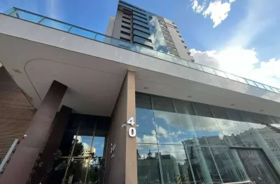 Apartamento de luxo com 4 suítes e 4 vagas, ampla área externa e sofisticação em cada detalhe!