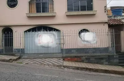 Casa com 3 quartos à venda na Baronesa Maria Rosa, 57, Centro, Barbacena
