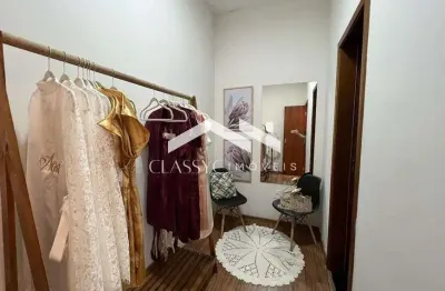 Casa com 3 quartos para alugar na cidade jardim, uberlândia  por r$ 9.000