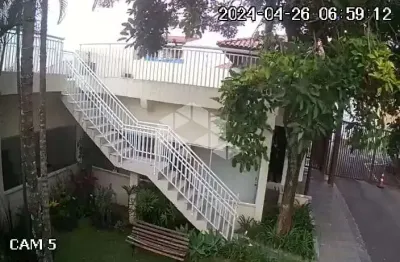 Sobrado no horto florestal com 2 dormitórios e 1 vaga de garagem