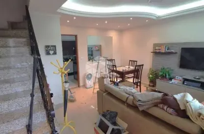 Sobrado na vila carbone com 2 dormitórios e 2 vagas de garagem