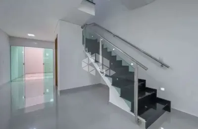 Sobrado no jardim brasil com 3 dormitórios e 2 vagas de garagem.