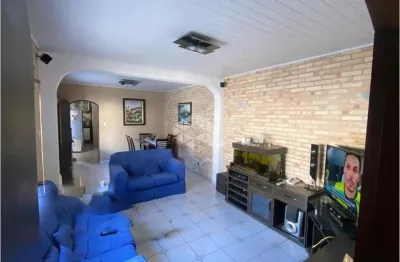 Casa a venda com 2 dormitórios e 4 vagas no mandaqui