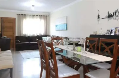 Sobrado na parada inglesa com 3 dormitórios e 3 vagas.