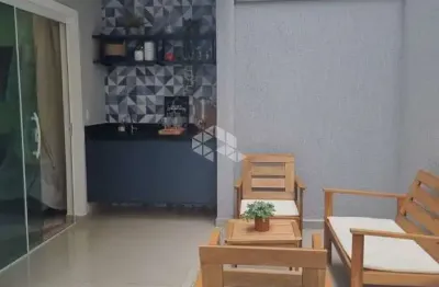 Apartamento à venda, 45,49m² de área útil,  2 dormitórios, banheiro social, sala integrada à cozinha, varanda gourmet.