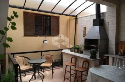 Sobrado pronto com 3 dormitórios à venda, 240 metros e 3 vagas - vila dom pedro ii, são paulo/sp