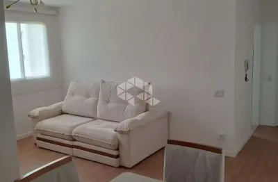Apartamento reformado à venda com 70m² - 2 dormitórios, sala ampla e lazer completo