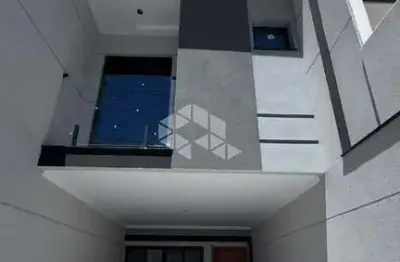 Sobrado na santa teresinha, à venda  com 110m², 3 suítes, 2 vagas de garagem.