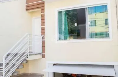 Sobrado em santana com 3 dormitórios e 5 vagas de garagem e piscina.