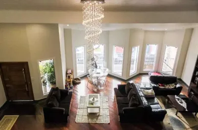 Casa à venda com 450m², 4 quartos e 6 vagas com piscina